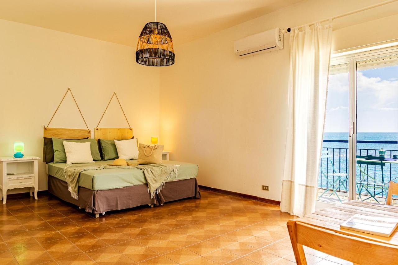 Mari Sea Home Giardini Naxos Exterior foto